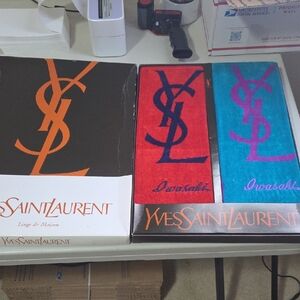 Yves Saint Laurent Red and Blue Towel Set